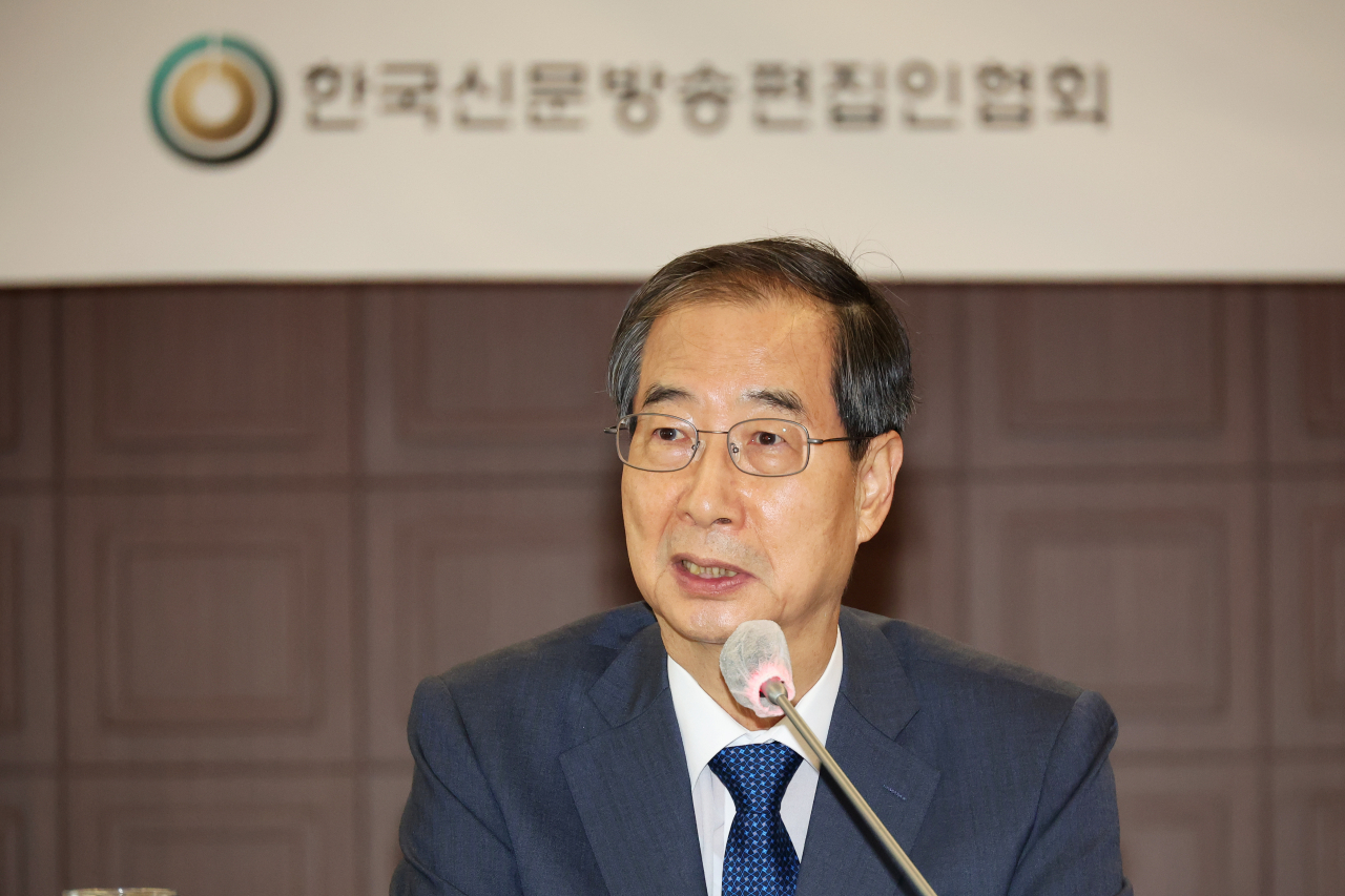 한덕수 국무총리가 13일 서울 중구 한국프레스센터에서 열린 한국신문방송편집인협회 월례포럼에 참석해 발언하고 있다. [연합뉴스]