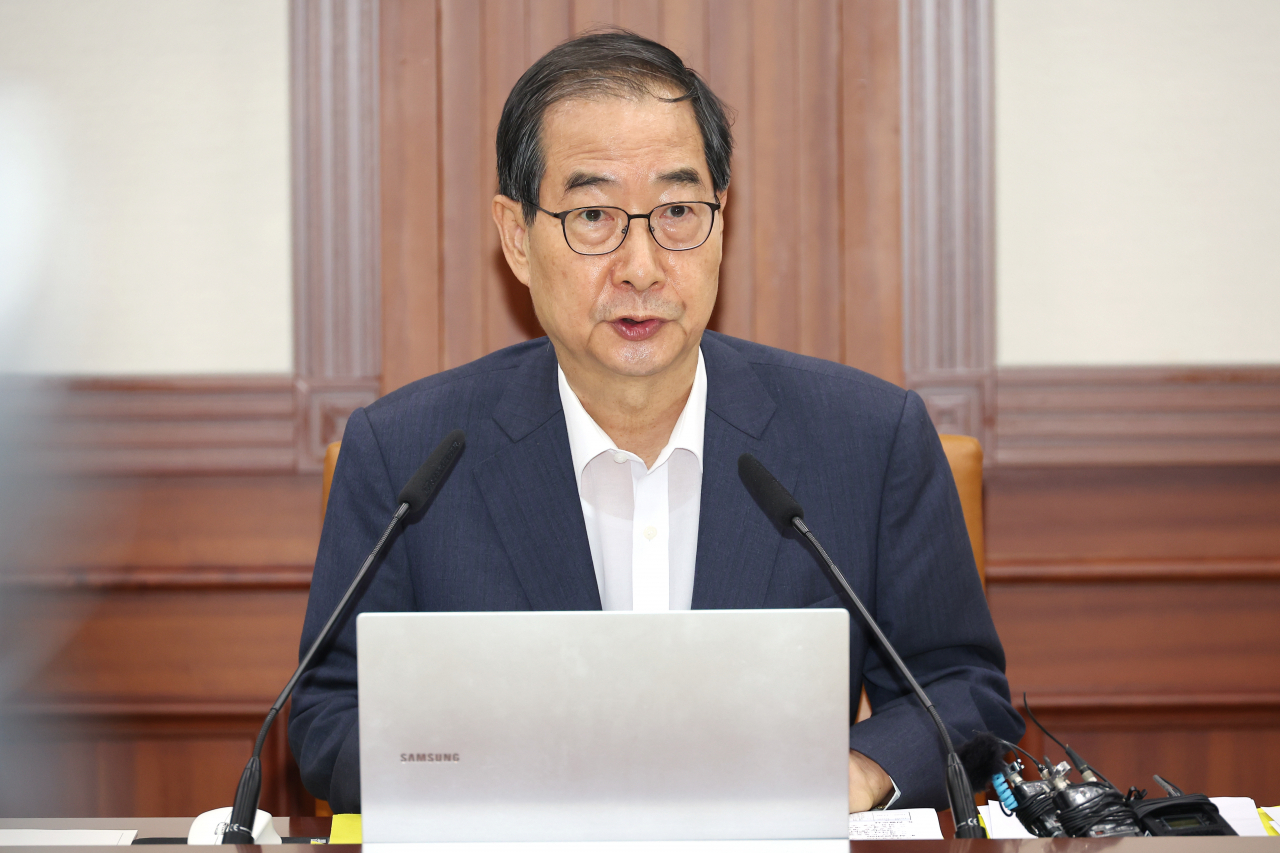 한덕수 국무총리가 14일 정부서울청사에서 열린 국정현안점검조정회의를 주재하고 있다. [연합]