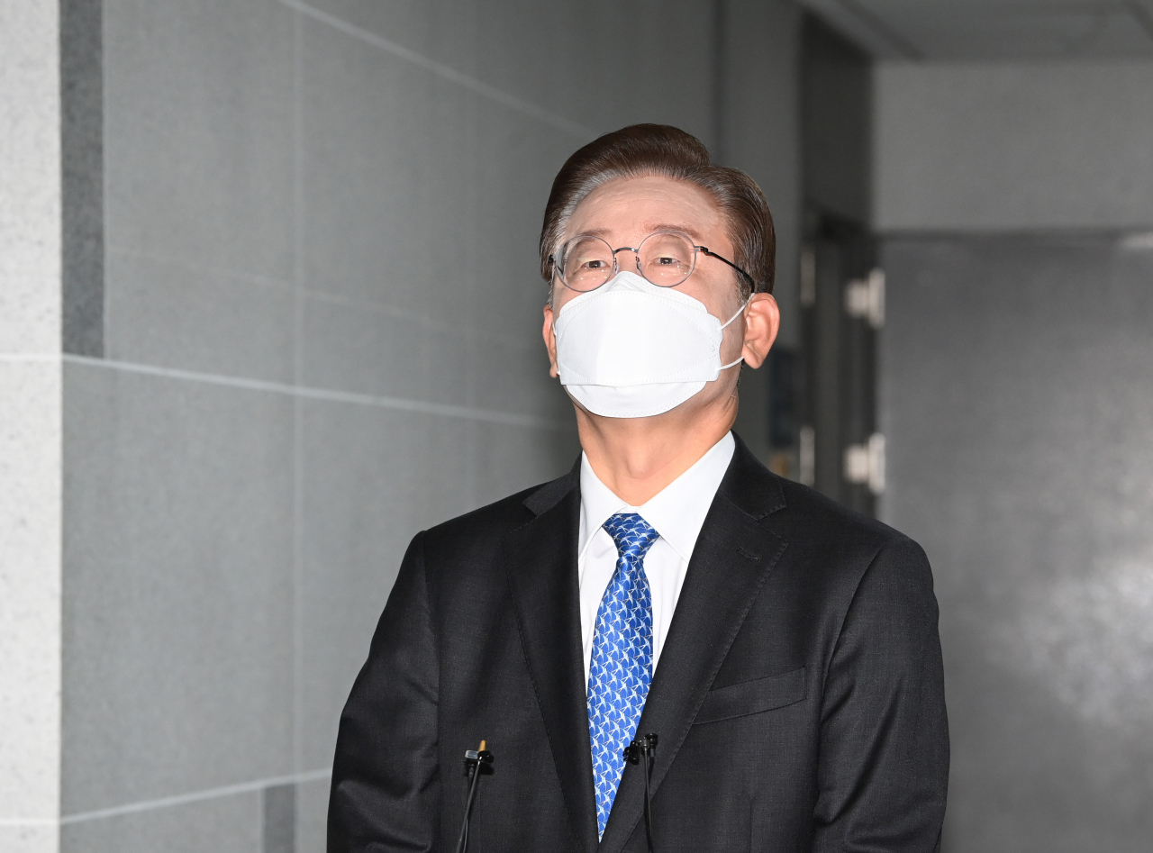 당 대표 출마를 공식선언한 이재명 더불어민주당 상임고문 [연합]