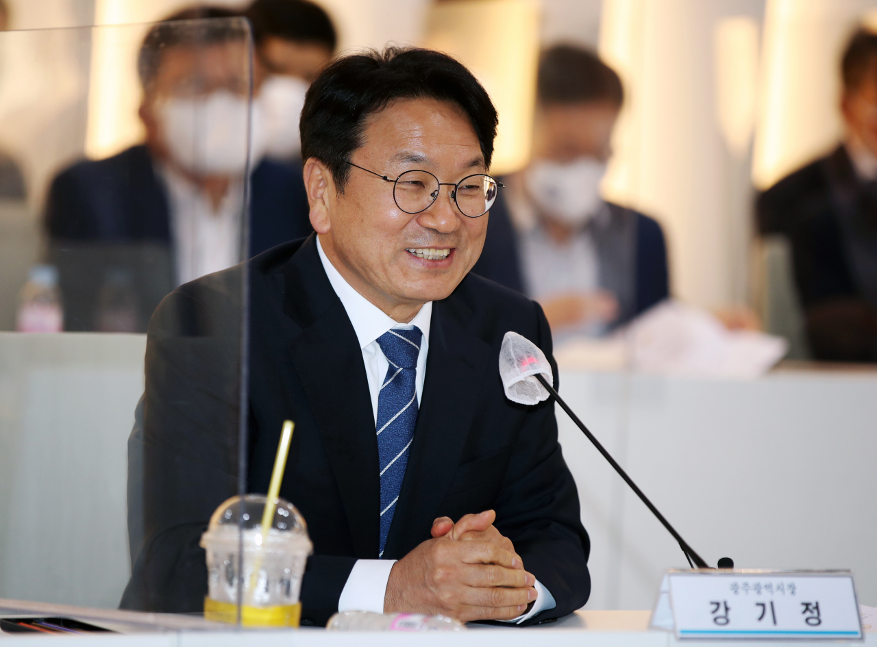 18일 오후 광주시청 3층 중회의실에서 열린 국민의힘-호남권(광주·전북·전남) 예산정책협의회에서 강기정 광주시장이 인사말을 하고 있다. 연합뉴스