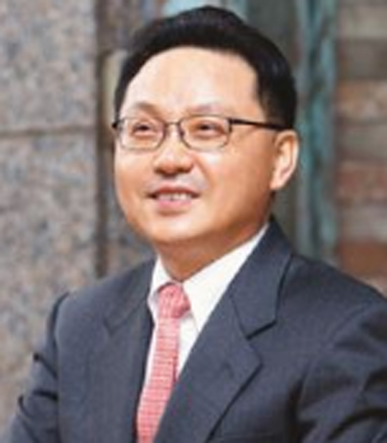 윤석열 대통령은 14일 평안남도 도지사에 조명철 전 국회의원을 임명했다. [연합]