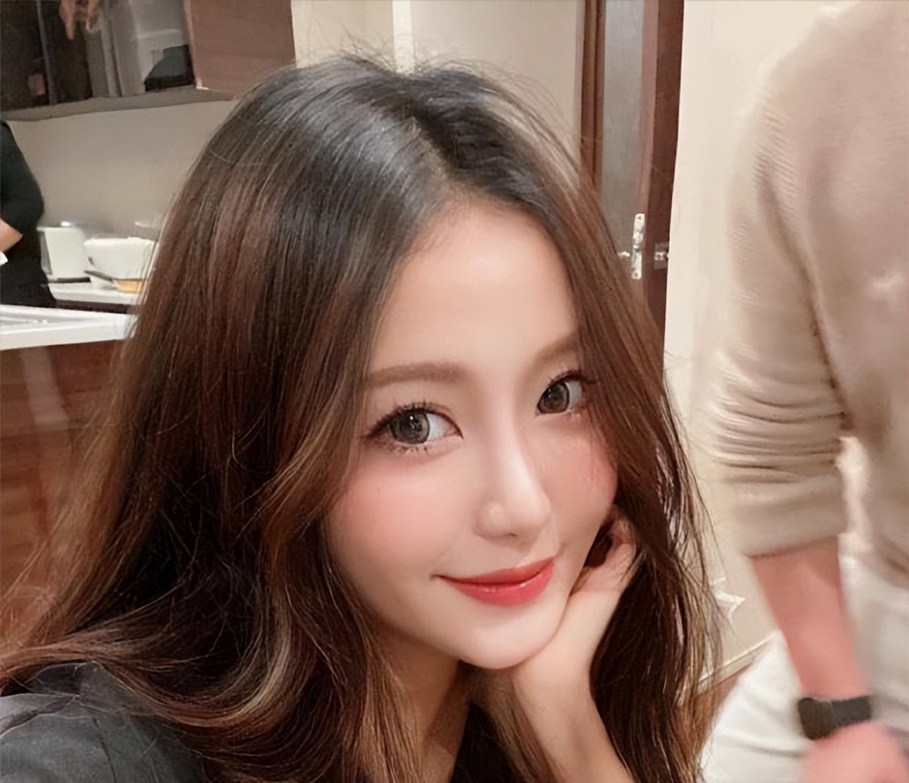 일본계 중국 기자 쩡잉. [쩡잉 웨이보]
