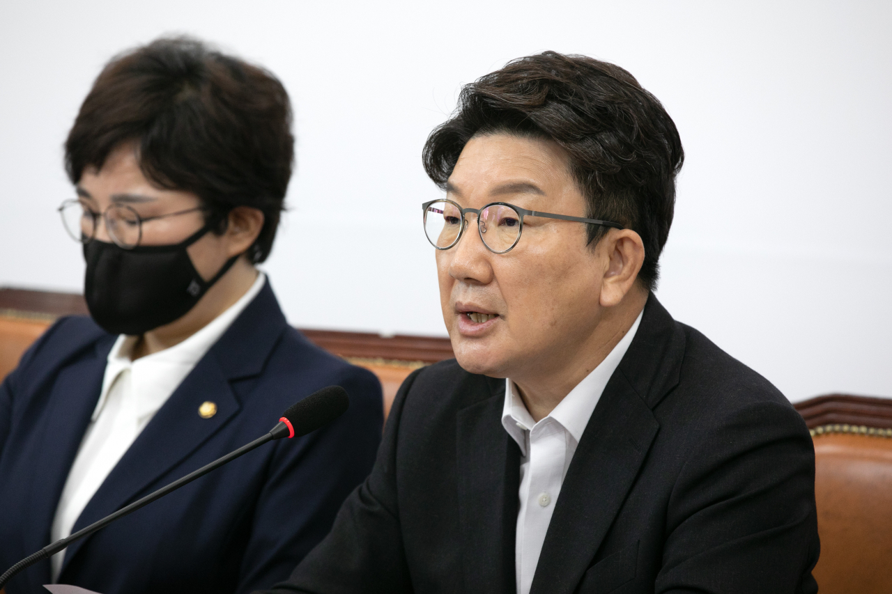 권성동 국민의힘 당대표 직무대행 겸 원내대표가 25일 오전 국회에서 열린 최고위원회의에서 발언하고 있다. [이상섭 기자]