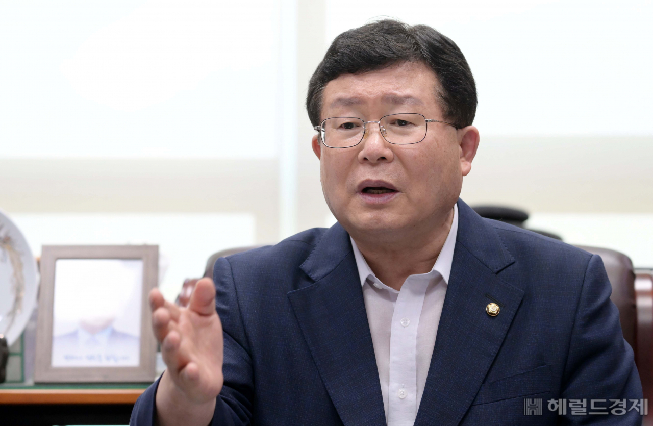 설훈 더불어민주당 의원. 이상섭 기자