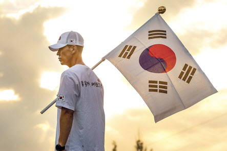 편의점 CU가 주거복지 비영리단체 한국해비타트와 함께 독립유공자 후손들의 주거 지원을 위한 ‘2022 815 런(run)’을 후원한다. 홍보대사 션 이미지. [CU 제공]