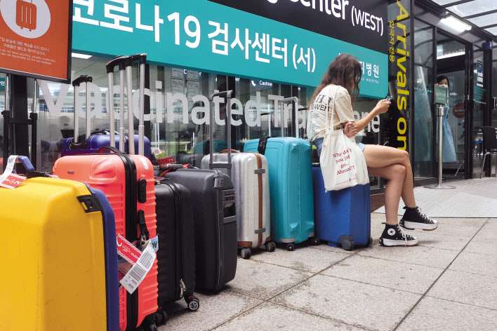 올여름도 여행 접고 ‘집콕’하렵니다...“난 지금 코로나로 번아웃”