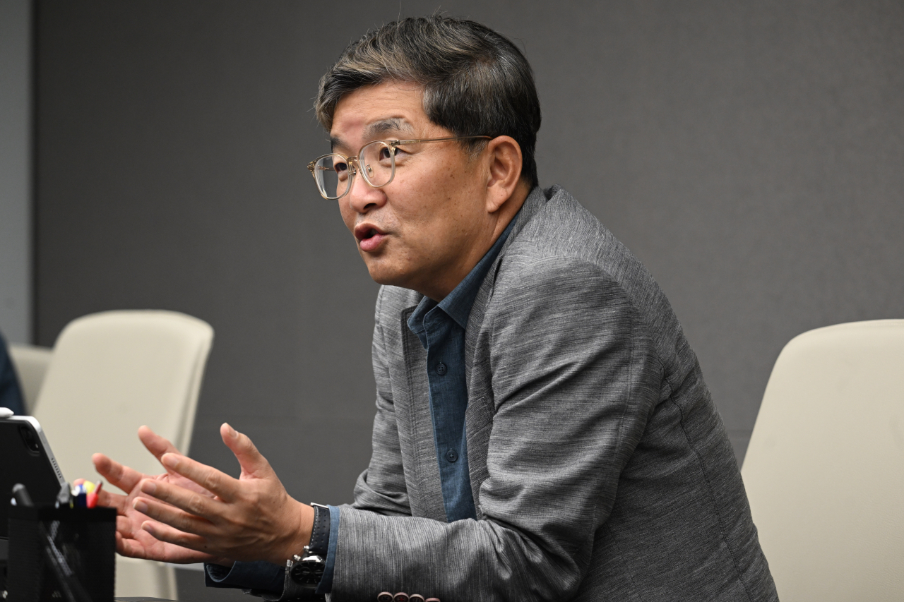 나경수 SK지오센트릭 사장은 최근 서울 종로구 종로타워빌딩에서 가진 헤럴드경제와의 인터뷰에서 “사업의 친환경 전환을 위해 전제품을 대상으로 환경성 계량화 작업을 마무리했으며 최근 글로벌 경제 위기 가능성에도 그린부문 투자를 지속하겠다”고 밝혔다.