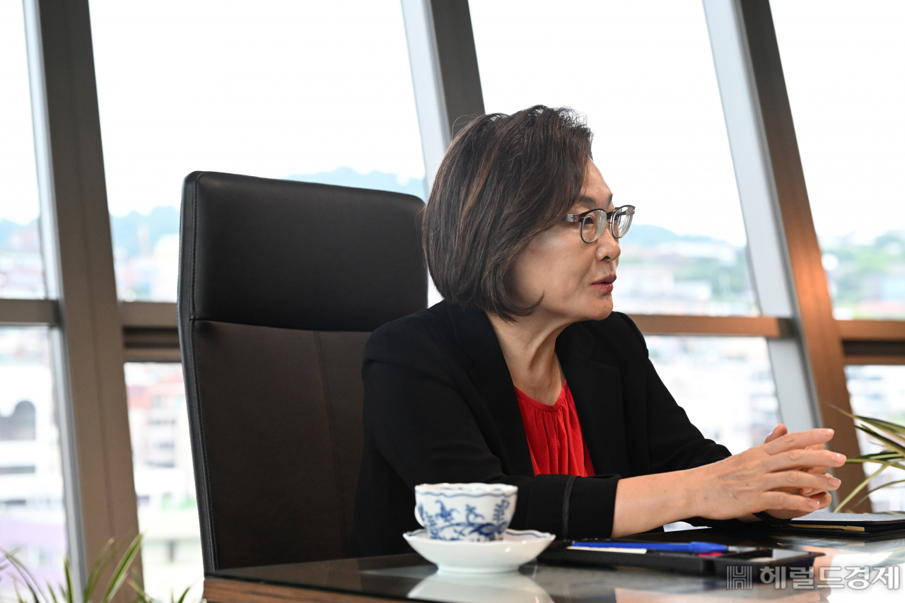 박희영 용산구청장이 서울 용산구 용산구청 집무실에서 본지와 인터뷰를 하고 있다. 임세준 기자