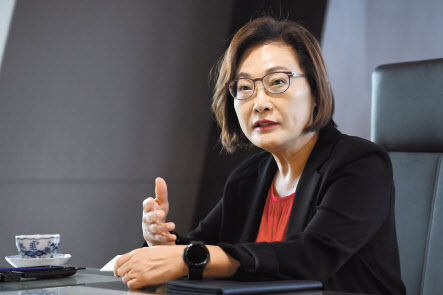 박희영 용산구청장이 서울 용산구 용산구청 집무실에서 본지와 인터뷰를 하고 있다. 임세준 기자