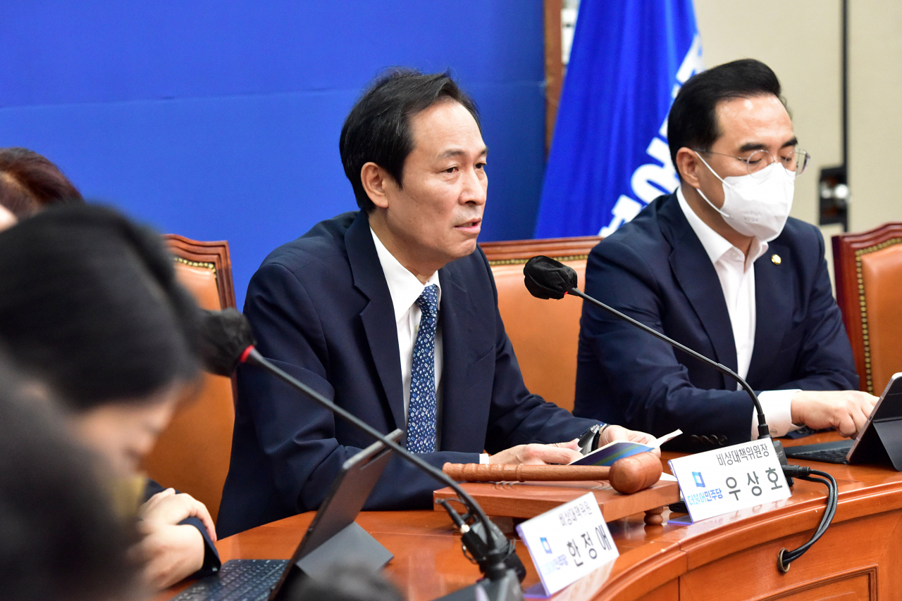 우상호 더불어민주당 비상대책위원장이 국회에서 열린 비상대책위원회의에서 발언하고 있다. [연합]