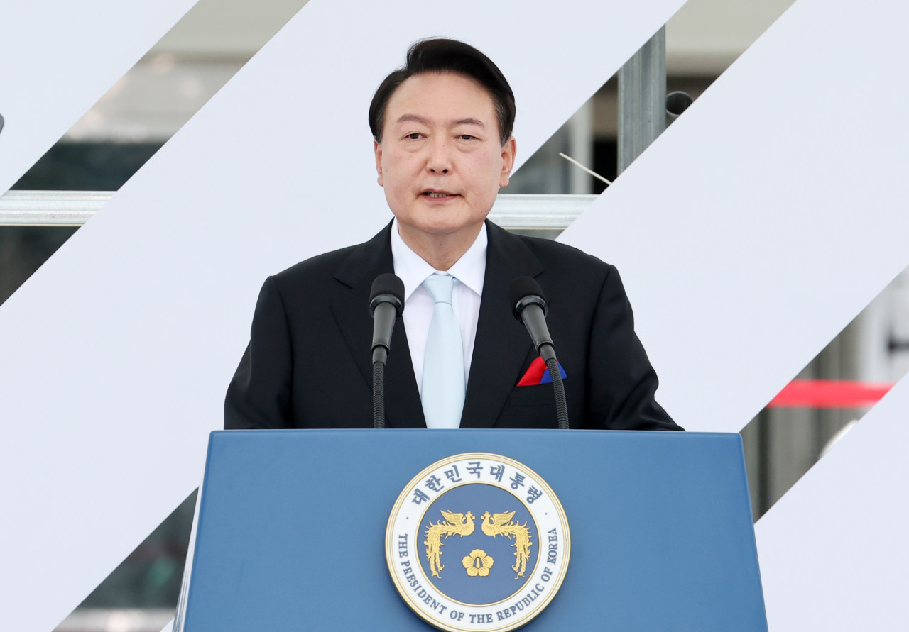 South Korean President Yoon Suk-yeol delivers a Liberation Day speech at the presidential office in Seoul on Aug. 15, 2022. (Yonhap)