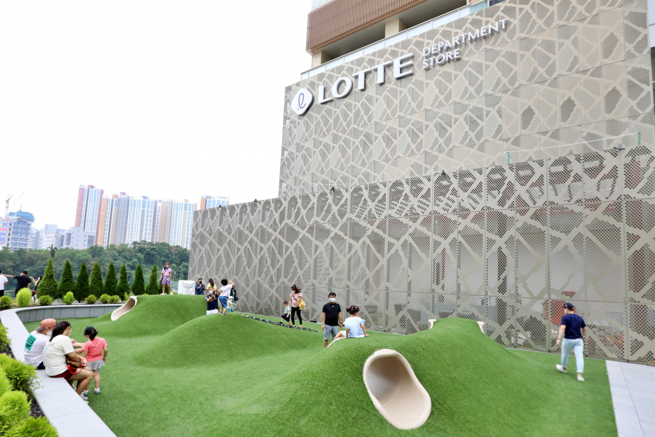 롯데백화점 동탄점 ‘더테라스’ 전경.[롯데백화점 제공]