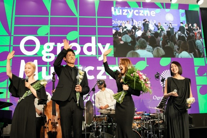 뮤지컬 ‘마리퀴리’가 란드 바르샤바 뮤직 가든스 페스티벌의 최고 영예인 ‘황금물뿌리개 상(GOLDEN WATERING CAN, Złota Konewka)’을 수상했다. [라이브 제공]