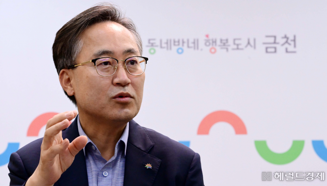 유성훈 서울 금천구청장이 23일 헤럴드경제와 인터뷰에서 “금천구를 전국에서 손꼽히는 혁신도시로 만들고 싶다”고 말했다. 이상섭 기자