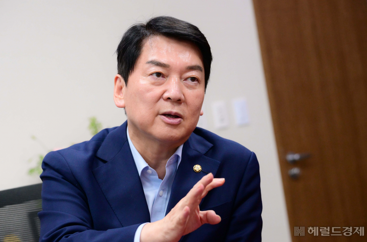 안철수 국민의힘 의원이 지난 24일 오후 서울 여의도 국회 의원회관에서 헤럴드경제와 인터뷰를 하고 있다. 이상섭 기자