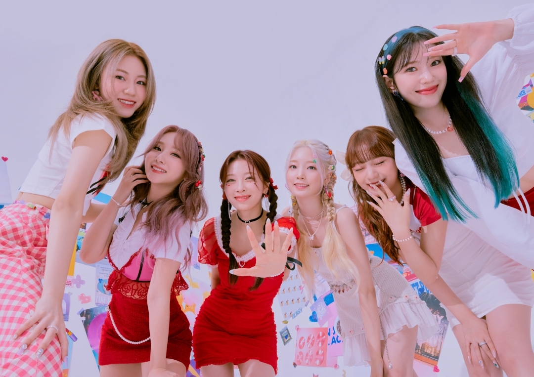 K-pop girl group Rocket Punch’s group image for “Flash.” (Woolim Entertainment)