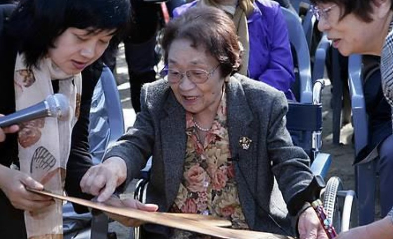 2012년 11월 제주 서귀포시 이중섭미술관에서 야마모토 마사코 여사[연합]