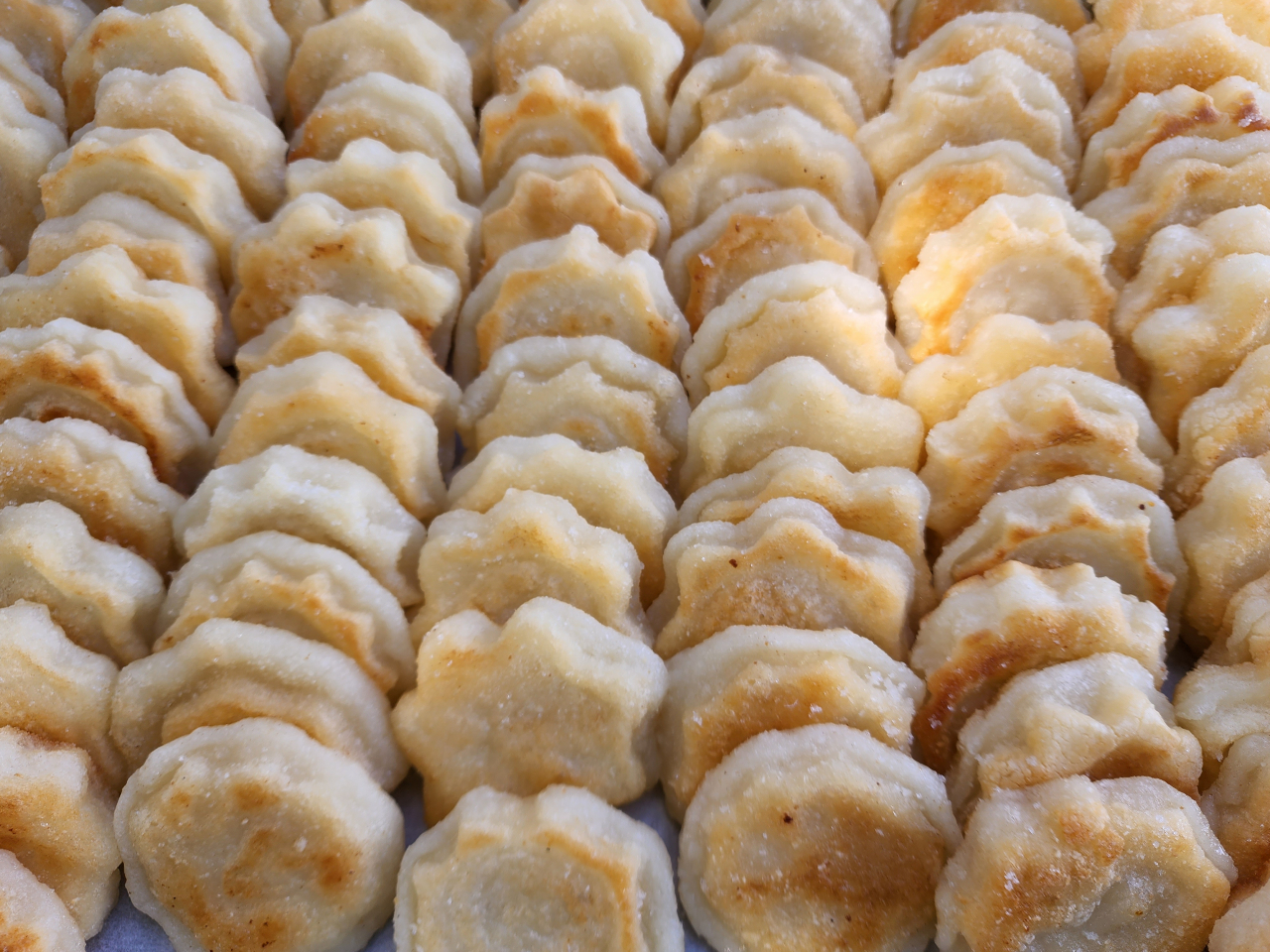 덕천리 마을 사람들이 내어 온 기름떡은 찹쌀로 만들었다. 겉바속촉 쫀득, 정말 맛있다.