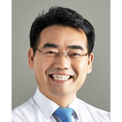 이성권 부산시 경제부시장이 ‘2022 영남미래포럼’과 ‘제3회 영남권 미래발전협의회’에 참석해 국가균형발전 패러다임 전환을 위한 부산시의 다양한 노력을 소개한다.