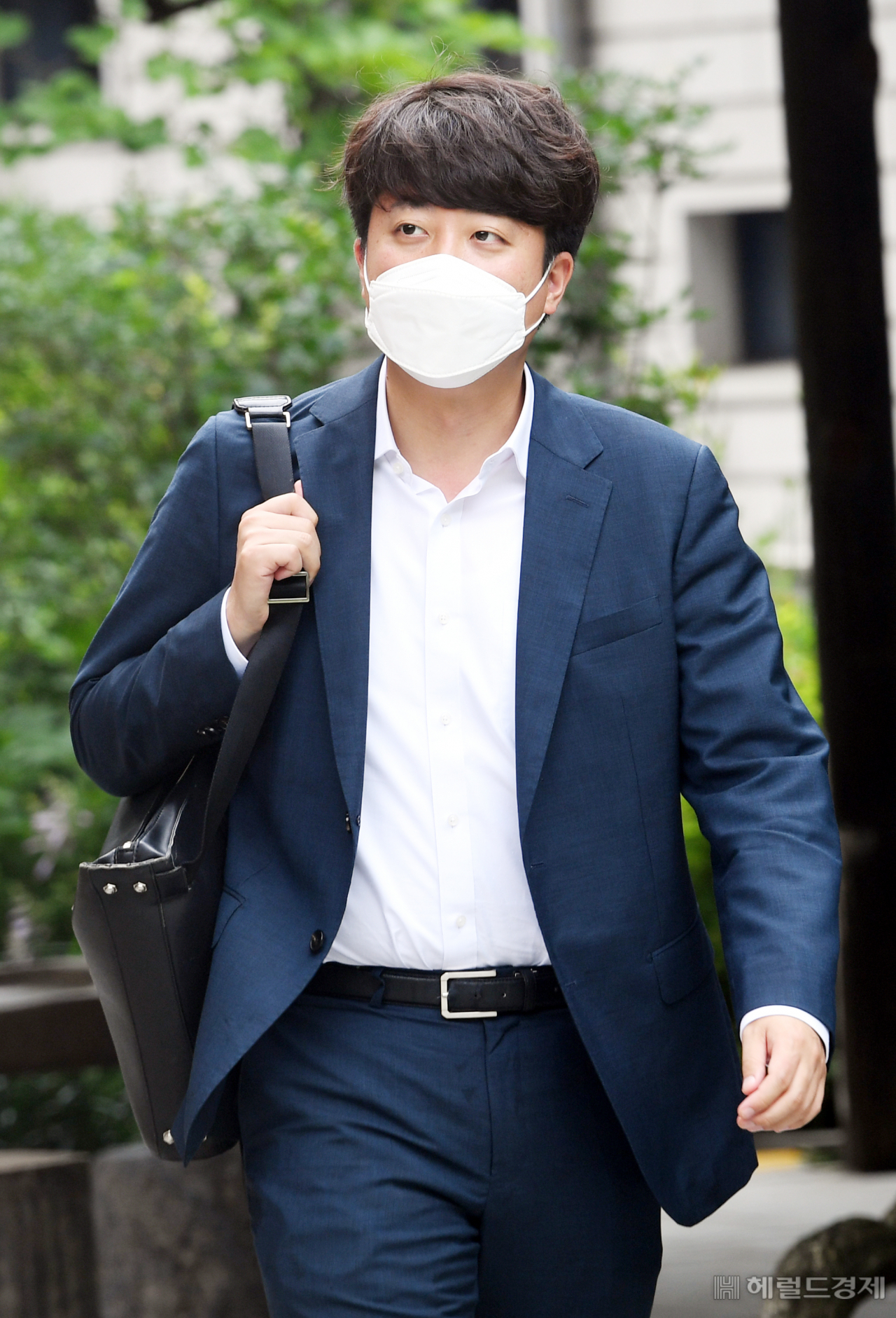 이준석 국민의힘 전 대표가 지난 7월 6일 서울 종로구 삼청동 총리공관에서 열린 윤석열 정부 첫 고위 당정 협의회에 참석하기 위해 회의장으로 들어서고 있다. 이상섭 기자