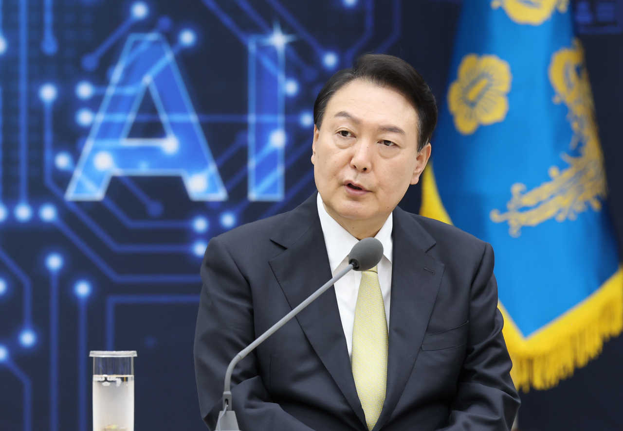 윤석열 대통령이 지난 2일 오전 서울 용산 대통령실 청사에서 열린 디지털플랫폼정부위원회 출범식에서 발언을 하고 있다. [연합]