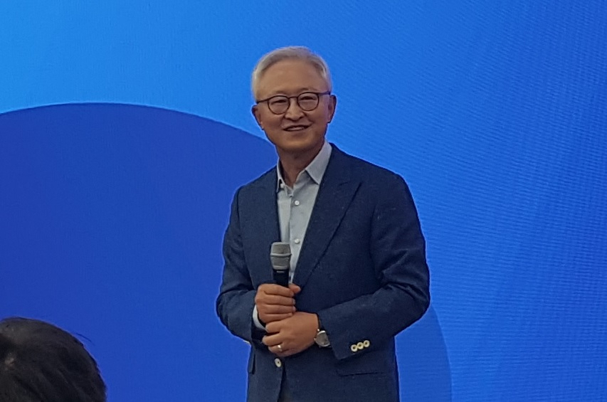 경계현 삼성전자 사장(DS부문장)이 7일 경기도 삼성전자 평택캠퍼스에서 진행된 기자간담회에서 질의응답을 하고 있다. [문영규 기자]