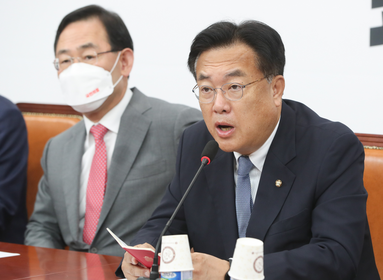 국민의힘 정진석 비상대책위원장이 22일 오전 서울 여의도 국회에서 열린 비상대책위원회의에서 발언하고 있다. [사진=이상섭 기자]