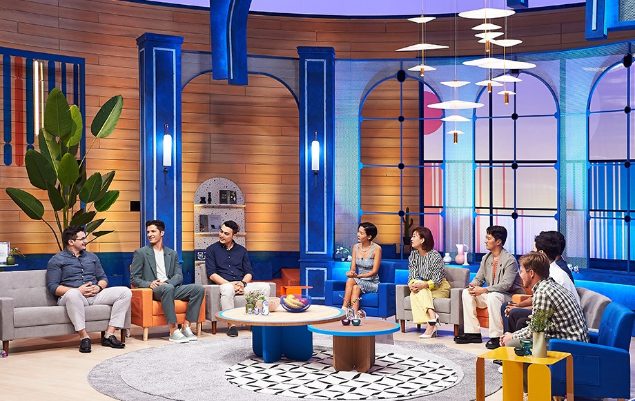 Cast of "United Fathers" share their opinions on different parenting styles in the studio. (MBC)