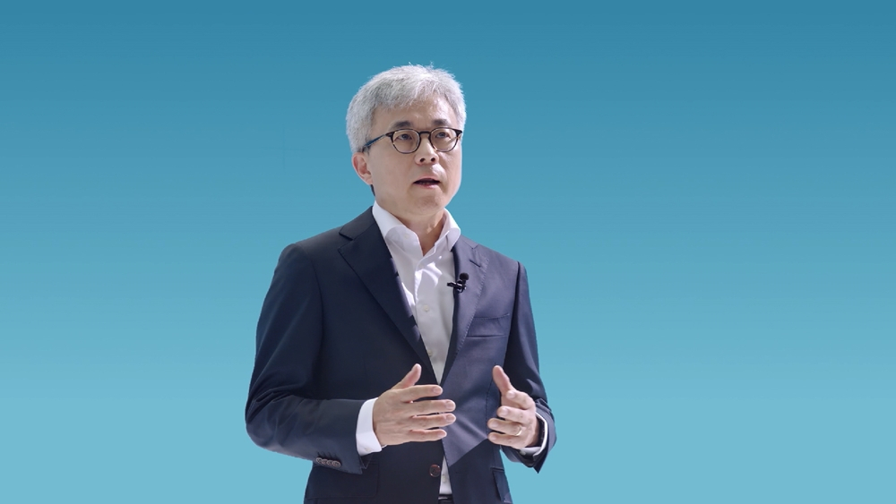 최시영 삼성전자 사장(파운드리사업부장)이 지난해 SFF에서 기조연설을 하고 있다. [삼성전자 제공]