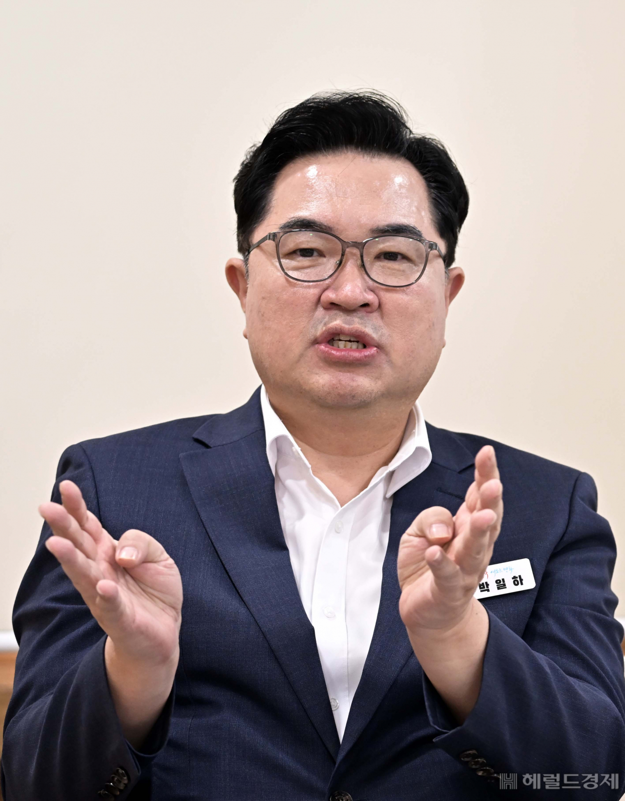박일하 서울 동작구청장이 26일 헤럴드경제와 인터뷰에서 “정비사업 과정에서 구민이 원하는 방향으로 적극 지원하겠다”고 말하고 있다. 이상섭 기자