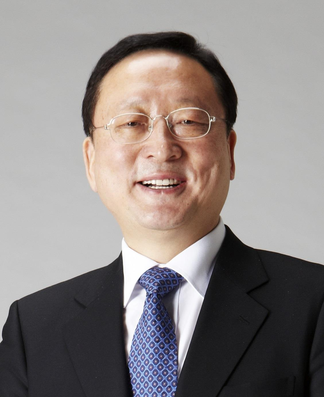 남상만