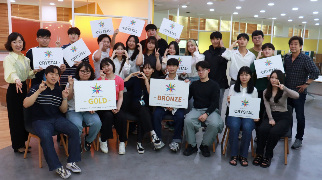 부산국제광고제에서 수상한 동서대 학생들. [동서대 제공]
