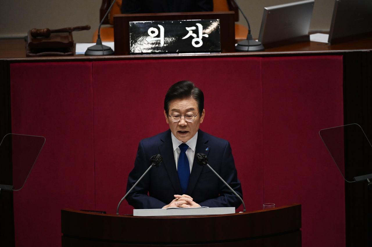 더불어민주당 이재명 대표가 28일 서울 여의도 국회에서 열린 본회의에서 교섭단체 대표연설을 하고 있다. [사진=이상섭 기자]
