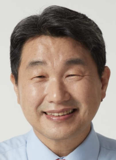 윤석열 대통령은 29일 사회부총리 겸 교육부 장관 후보자에 이주호 전 교육과학기술부 장관을 지명했다. [연합]