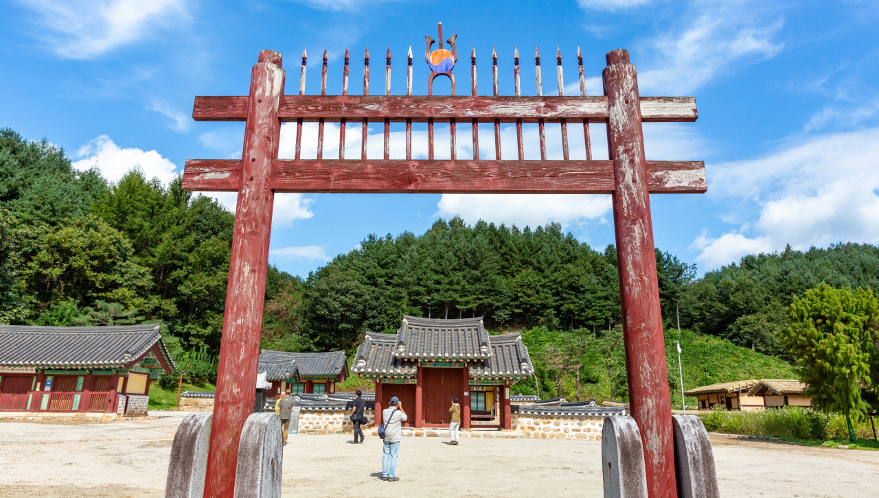 제천 자양영당은 이곳이 의병의 도시임을 알려준다.