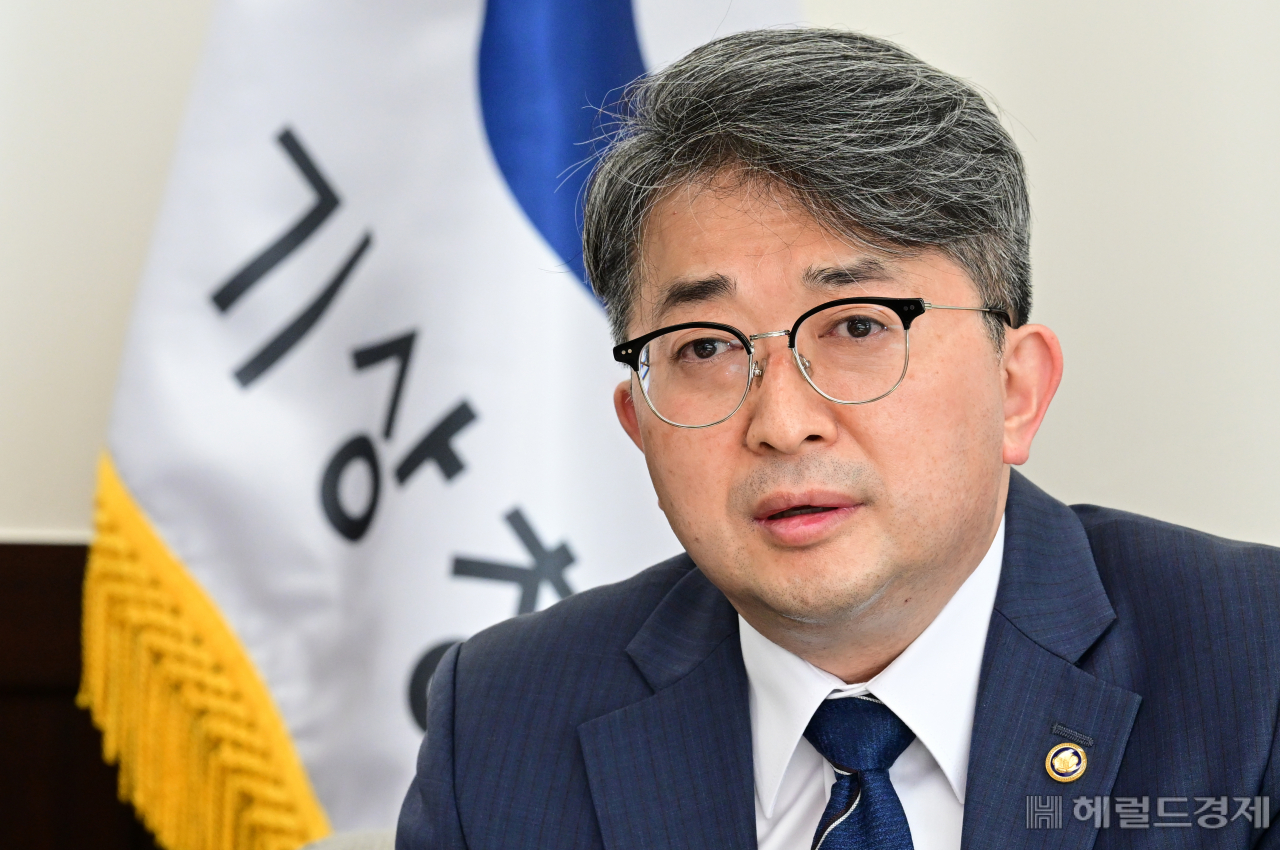 유희동 기상청장이 지난달 29일 오후 서울 동작구 기상청 본청에서 헤럴드경제와 인터뷰를 하고 있다. 박해묵 기자