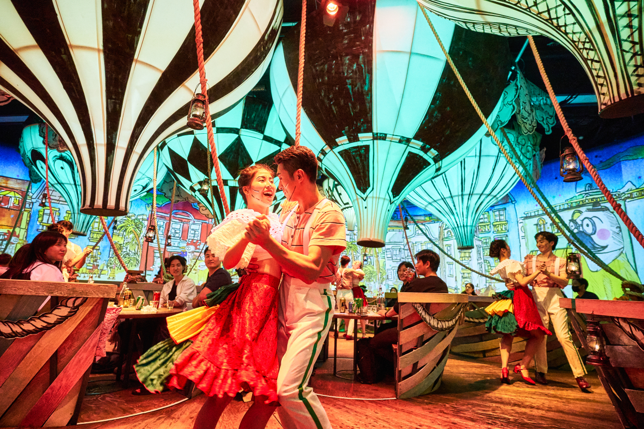 A band of performers in action at "The Grand Expedition" (Imculture, New Contents Company)