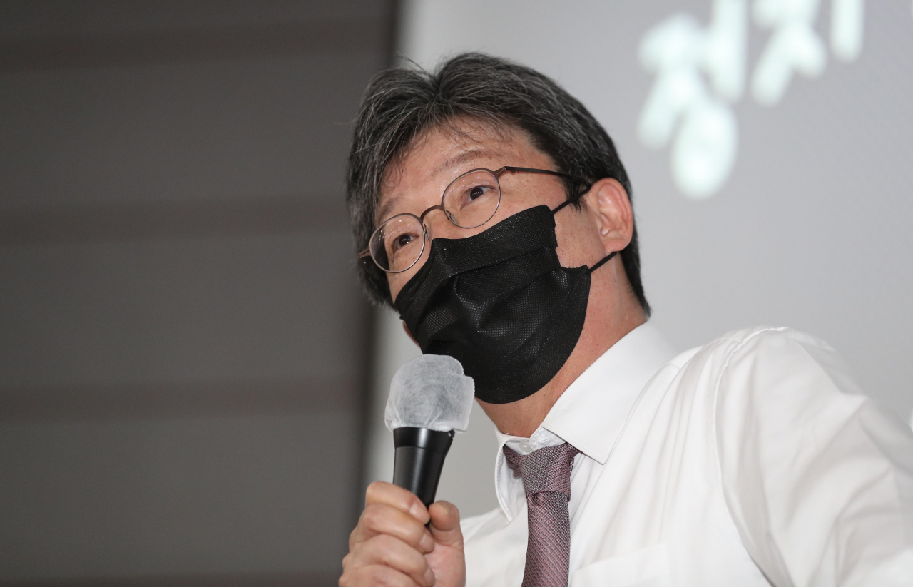 유승민 전 의원이 지난달 29일 오전 대구 북구 경북대학교에서 '무능한 정치를 바꾸려면'이라는 주제로 특강을 하고 있다. [연합]