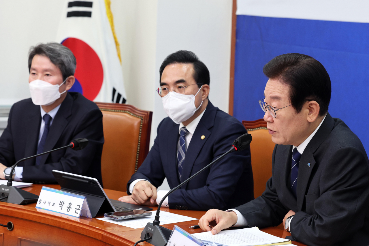 이재명 더불어민주당 대표가 11일 오전 서울 여의도 국회에서 열린 긴급안보대책회의에서 발언하고 있다. [연합]