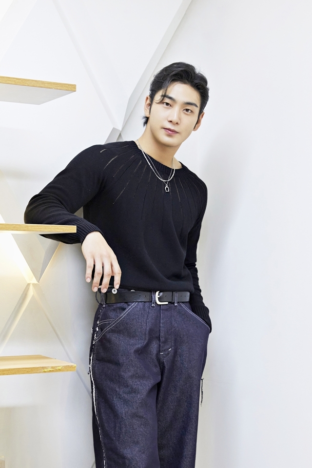 (Credit: Pledis Entertainment)