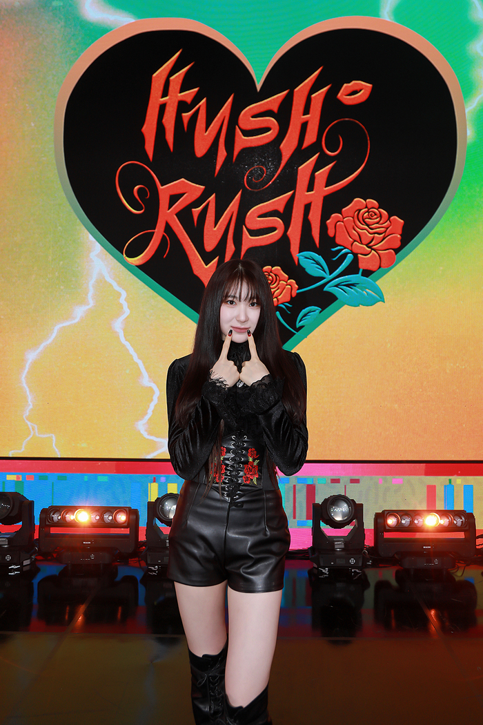 (Credit: WM Entertainment)