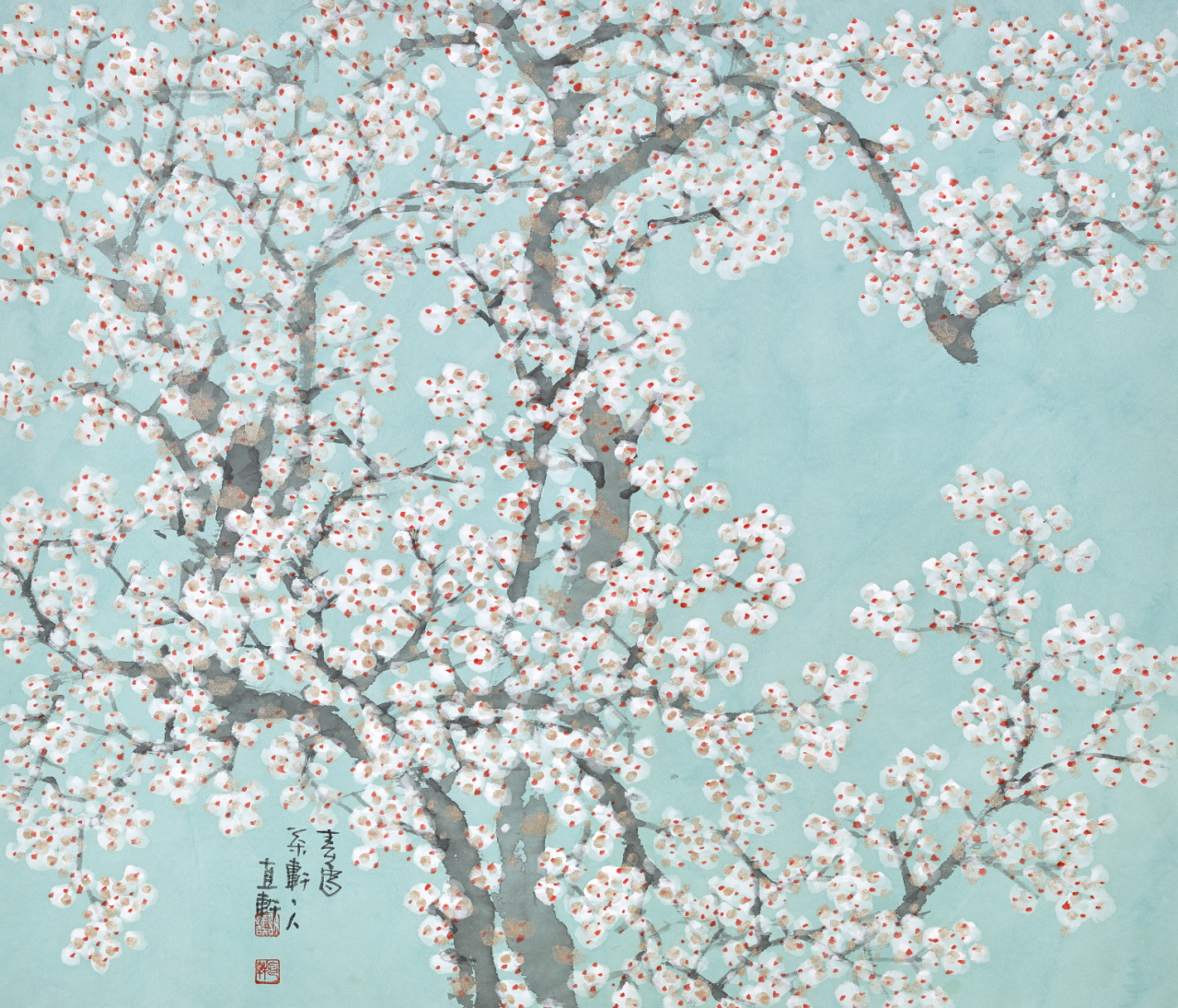 허달재, 백매, 64x74cm, 한지에 수묵채색, 금니, 2022. [이화익갤러리 제공]