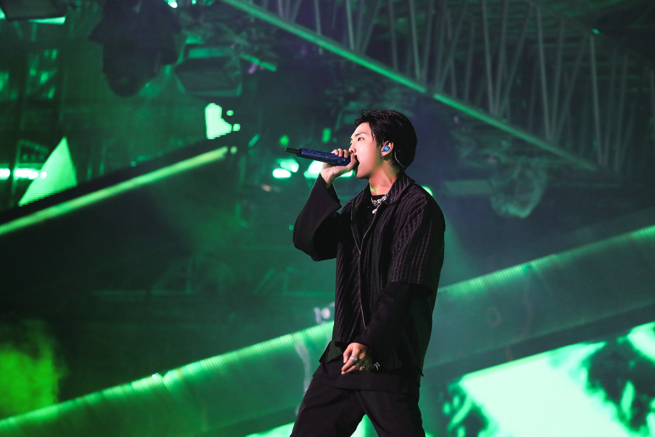RM.