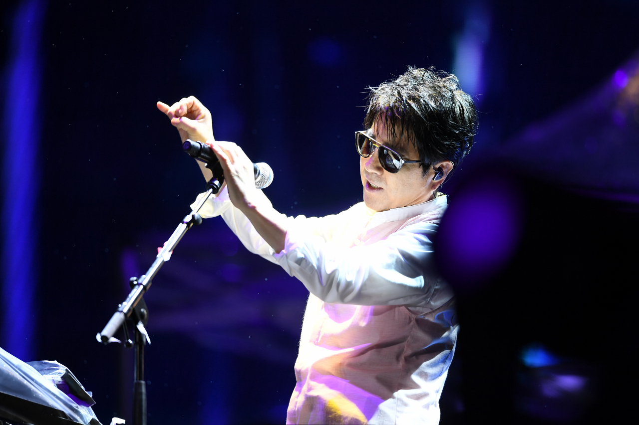Legendary Korean singer Cho Yong-pil (Insight Entertainment)