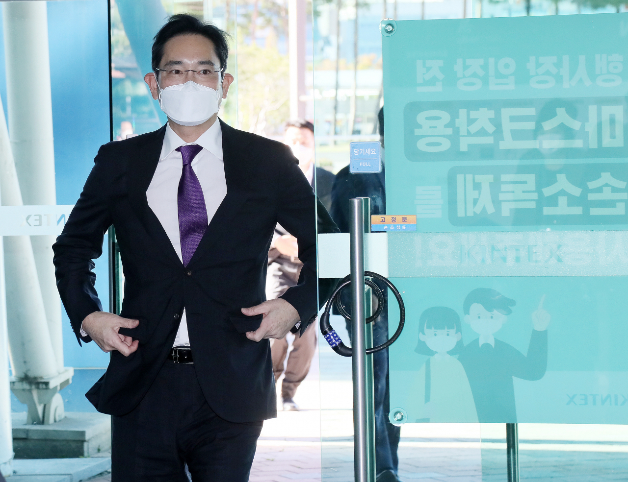 삼성이 100억 쏜 이유 있었네…이재용 “맨주먹 대한민국의 발전, 젊은 기술 인재 덕분” - 헤럴드경제