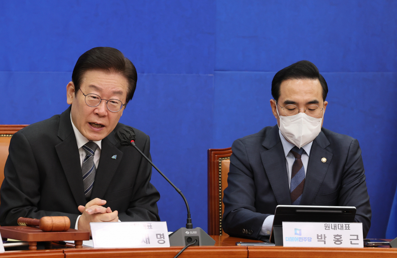 더불어민주당 이재명 대표가 19일 국회에서 열린 최고위원회의 '국민발언대 - 동남권 메가시티편'에 참석, 모두발언을 하고 있다. 연합뉴스
