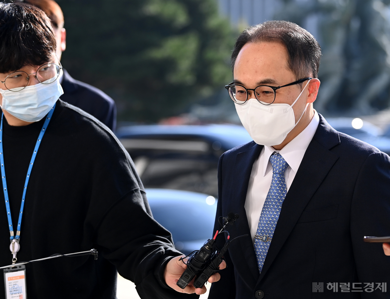 이원석 검찰총장이 20일 오전 서울 여의도 국회에서 열릴 예정인 국회 법제사법위원회 국정감사에 참석하기 위해 출석하고 있다. 이상섭 기자