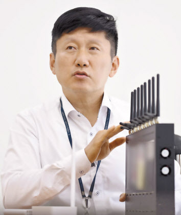 박범호 서울 영등포경찰서 수사2과 전화금융사기전담팀장이 지난 19일 영등포서에서 헤럴드경제와 인터뷰를 하고 있다. 이상섭 기자