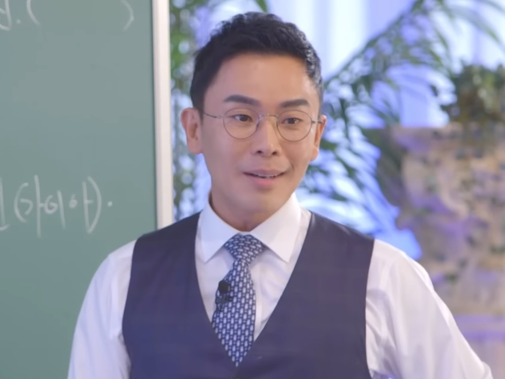 설민석 역사강사 겸 단꿈아이 공동대표가 방송활동을 재개하자 역사 콘텐츠 기업 '단꿈아이'는 100억원의 신규투자를 유치했다.[설민석 Seol Min Seok 유튜브 캡쳐]