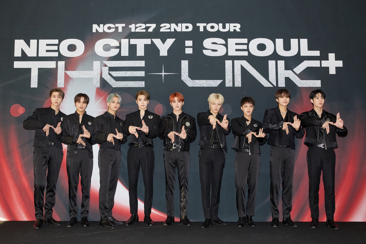 그룹 NCT127이 잠실 주경기장에서 이틀 간의 공연을 통해 6만 명의 관객과 만났다. [SM엔터테인먼트 제공]